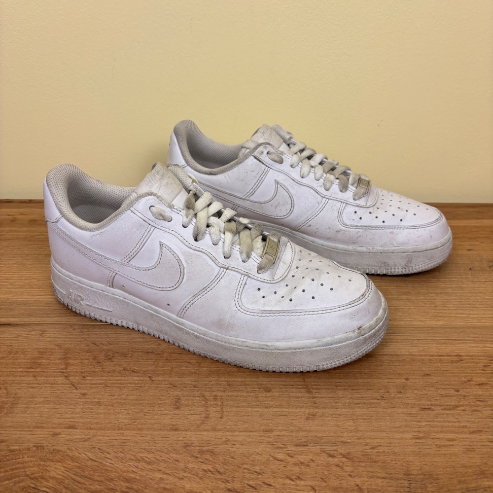 NIKE‎ Air Force 1 '07 Sneakers In White Women Size 9.5 Casual Everyday Comfort
